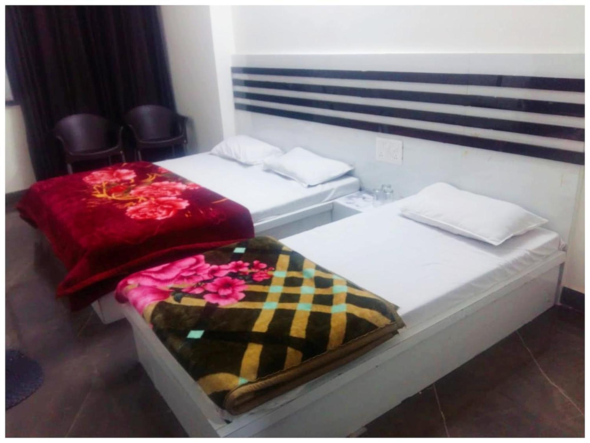 A Premium Hotel Sheeva Inn Near Temple - Fully Air Conditioning - Best Hotel Kankhal Екстериор снимка