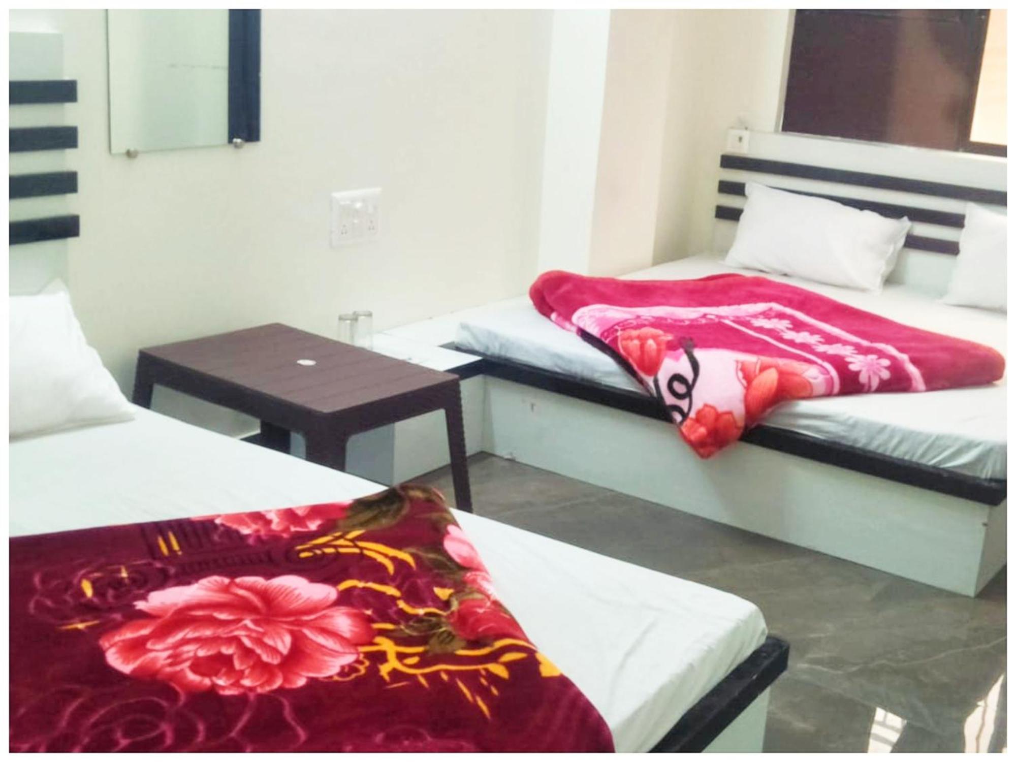 A Premium Hotel Sheeva Inn Near Temple - Fully Air Conditioning - Best Hotel Kankhal Екстериор снимка